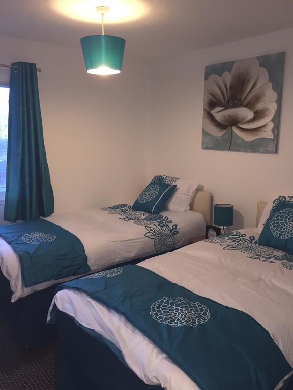 Haymarket Apartment Edinburgh Room photo